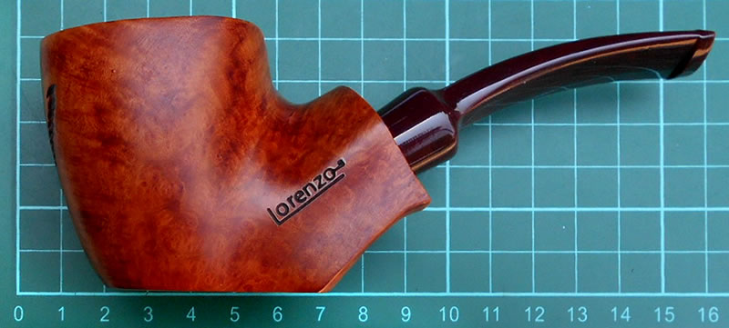 Lorenzo Summa Cum Laude spot carved smoking pipe